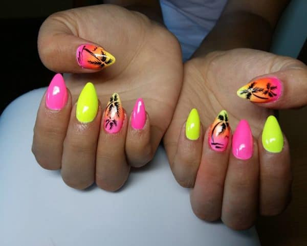 Bright Colored Nail Designs
 Neon Nails That Will Go Perfectly Well With Your Tanned Skin