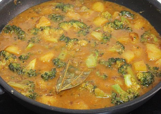 Broccoli Indian Recipes
 Broccoli gravy curry recipe for chapathi roti