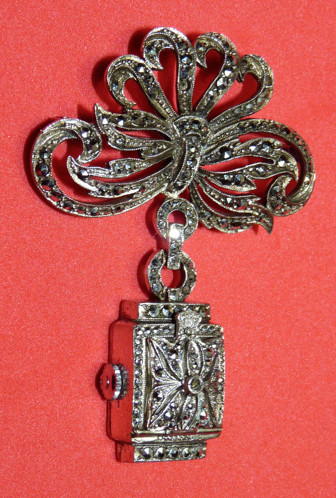 Brooches Art
 Vintage Milus Woman s Luxury Art Deco Brooch Pin 17 Jewels