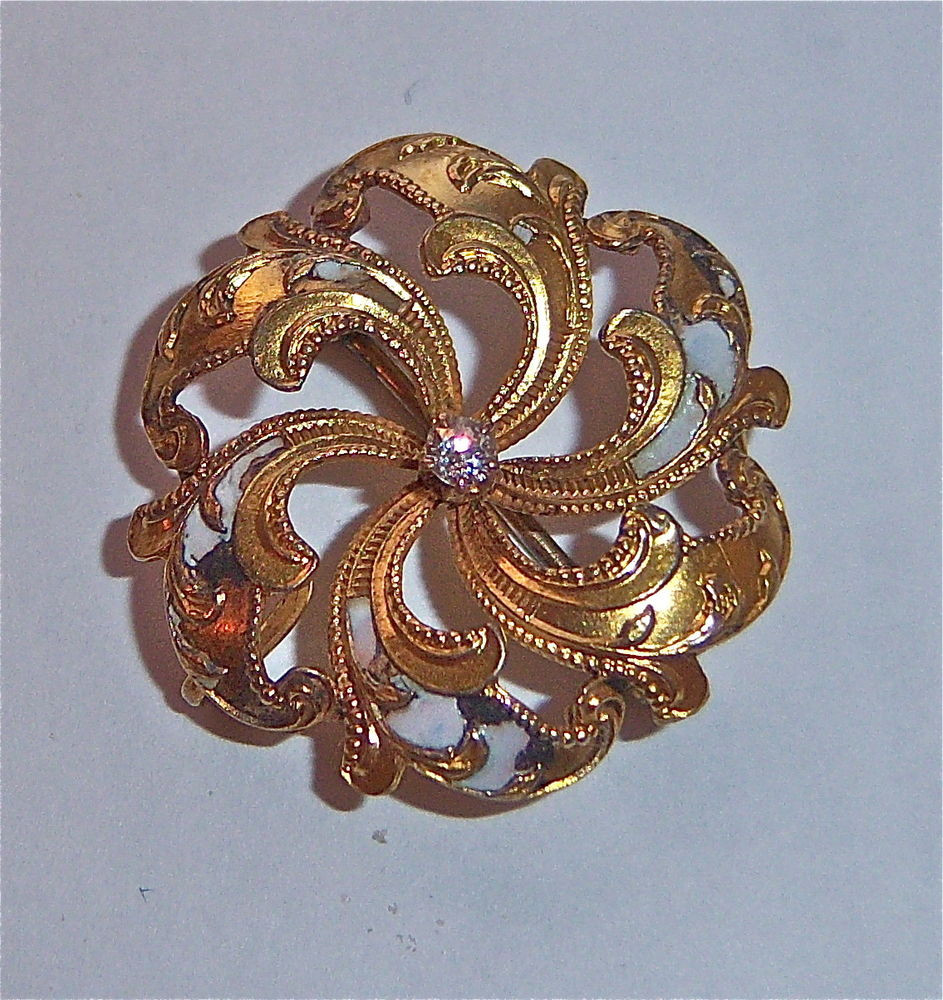 Brooches Vintage
 VINTAGE VICTORIAN DIAMOND PIN BROOCH GOLD FILLED