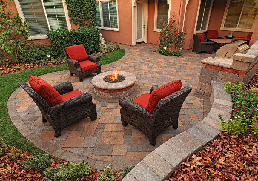 Built In Fire Pit Patio
 Tips of Best Patios with Fire Pits