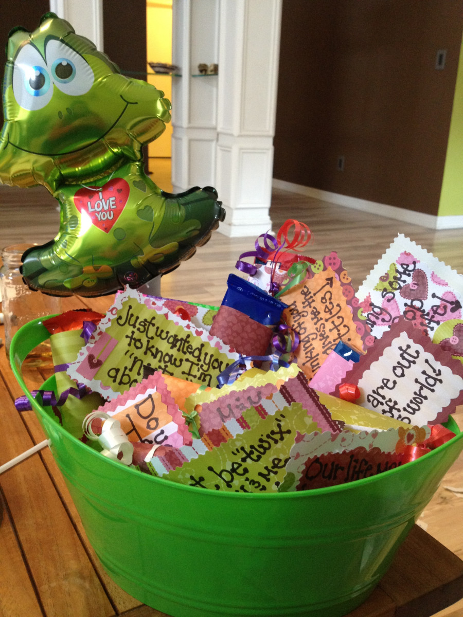 Candy DIY Gifts
 DIY Candy Gram Gift basket