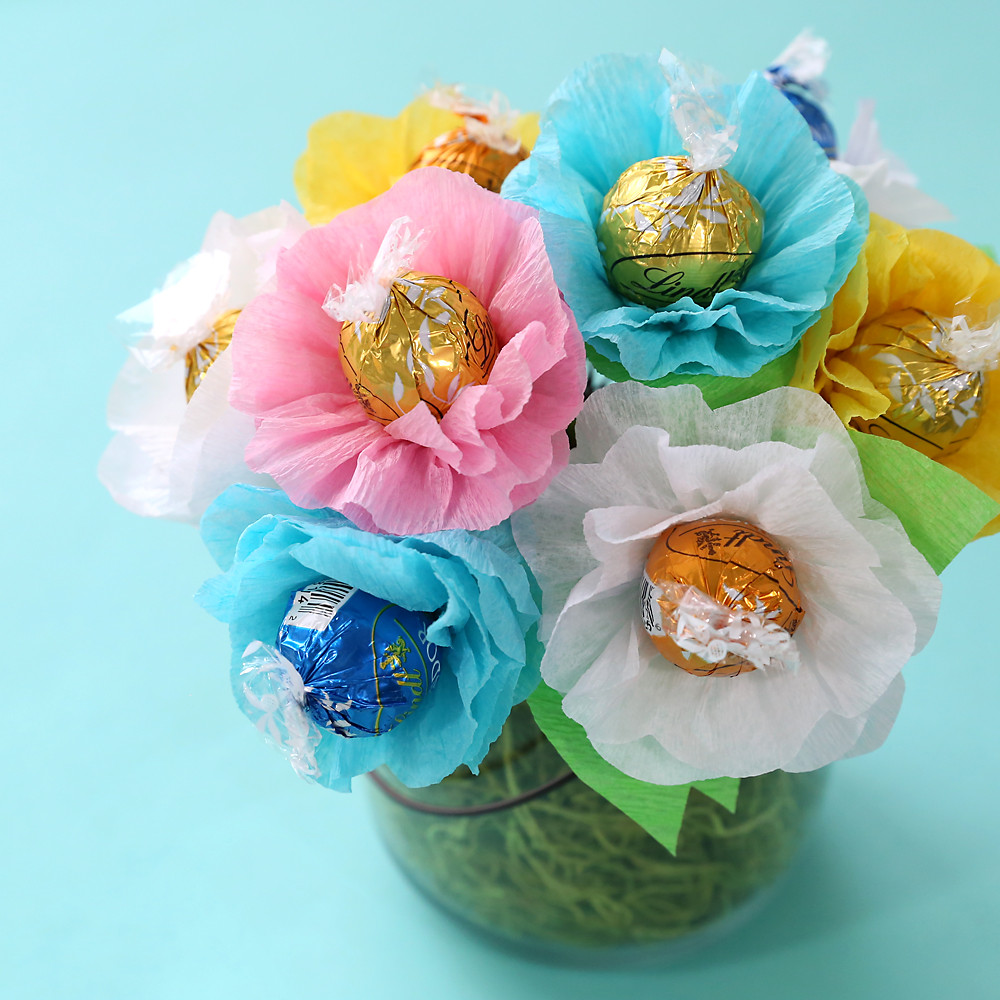 Candy DIY Gifts
 Make a chocolate truffle candy bouquet Perfect for moms
