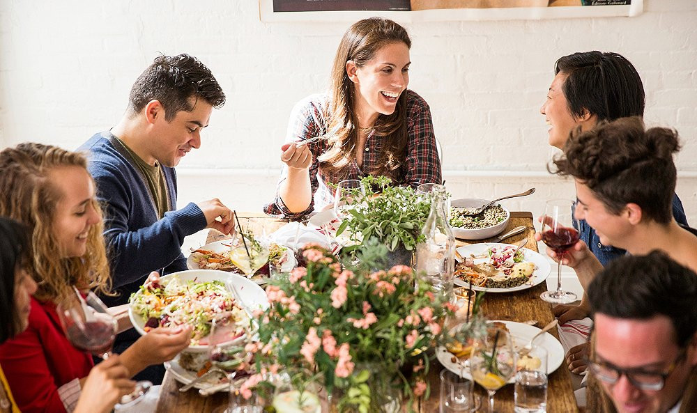 Casual Dinner Party Ideas
 7 Steps to Mastering the Casual Fall Dinner Party