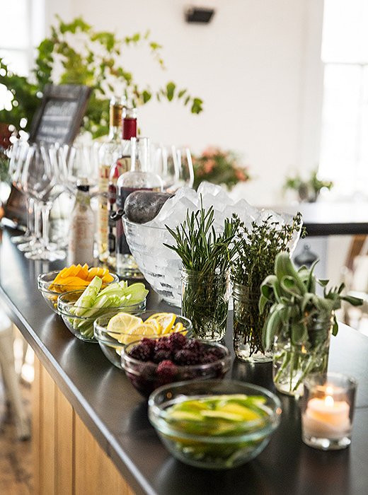 Casual Dinner Party Ideas
 7 Steps to Mastering the Casual Fall Dinner Party
