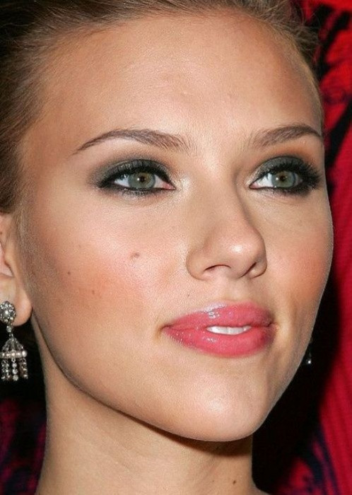 Celebrity Makeup Looks
 20 Best Celebrity Makeup Ideas for Green Eyes
