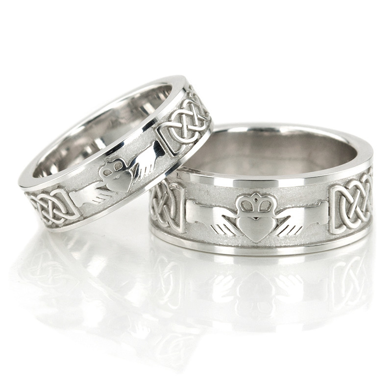 Celtic Wedding Ring Sets
 HH 146 14K Gold Claddagh Celtic Wedding Band Set