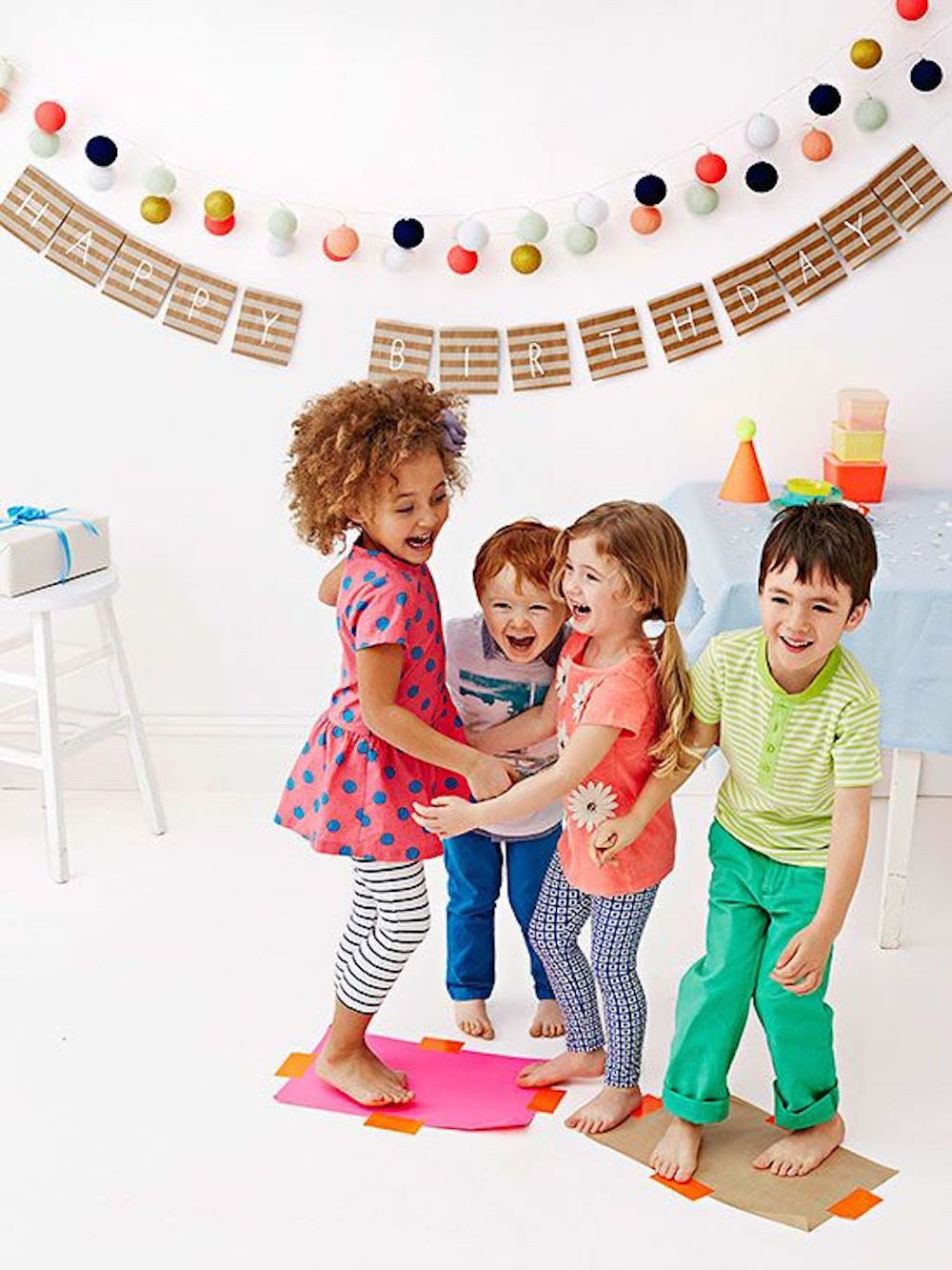 Child Party Games
 9 WAYS TO SUCCESSFULLY THROW THE MOST COLORFUL KIDS PARTY