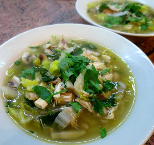 Chinese Cabbage Soup
 Chinese Cabbage and Mushroom Soup Super Healing and