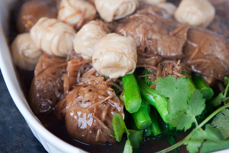 Chinese Mushroom Recipes
 Braised Chinese Mushroom Recipe with Dried Scallops and