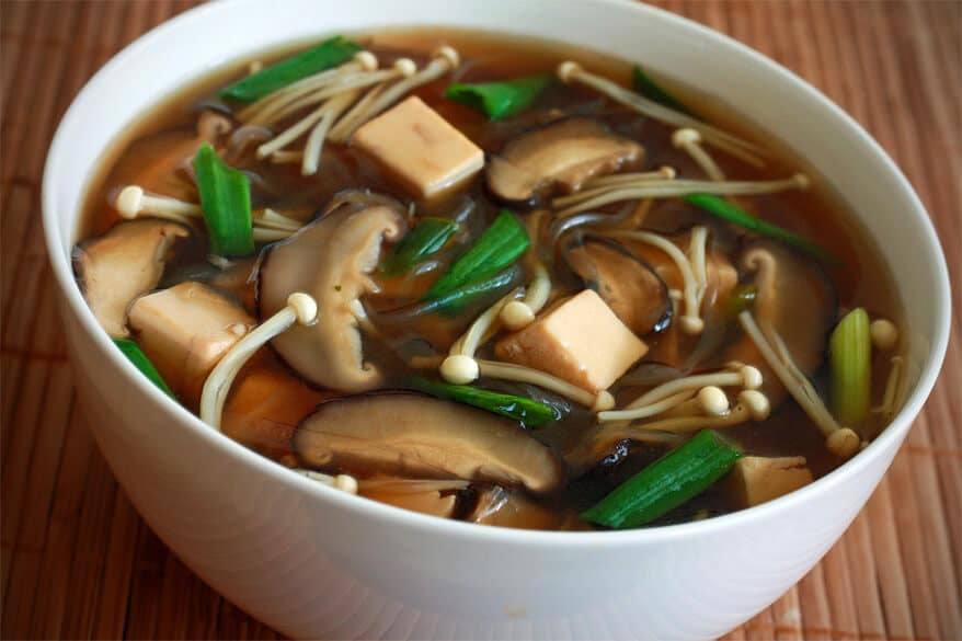 Chinese Mushroom Recipes
 Japanese Mushroom Tofu and Vermicelli Soup