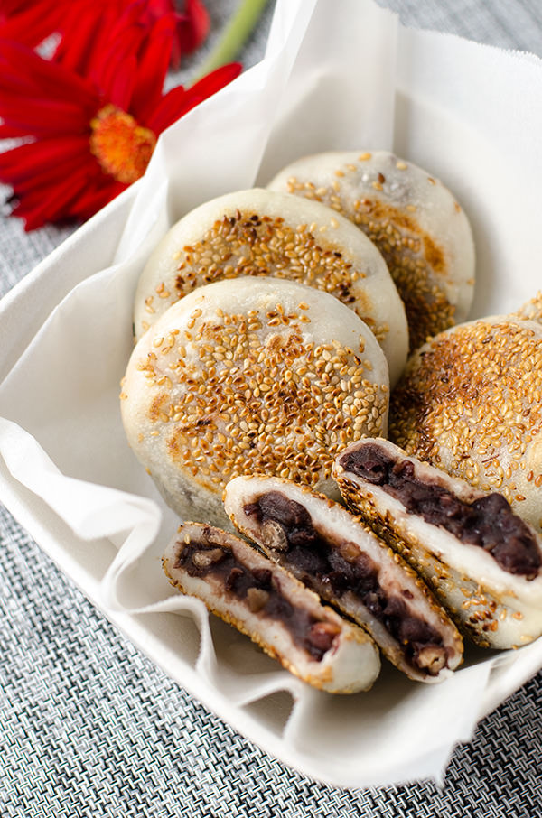 Chinese Sweet Rice Cake Recipes
 Sticky Rice Cake with Red Bean Paste