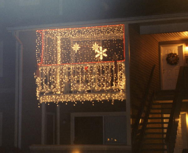 Christmas Balcony Decorating Ideas
 A fun look at photos of all kinds of Florida homes