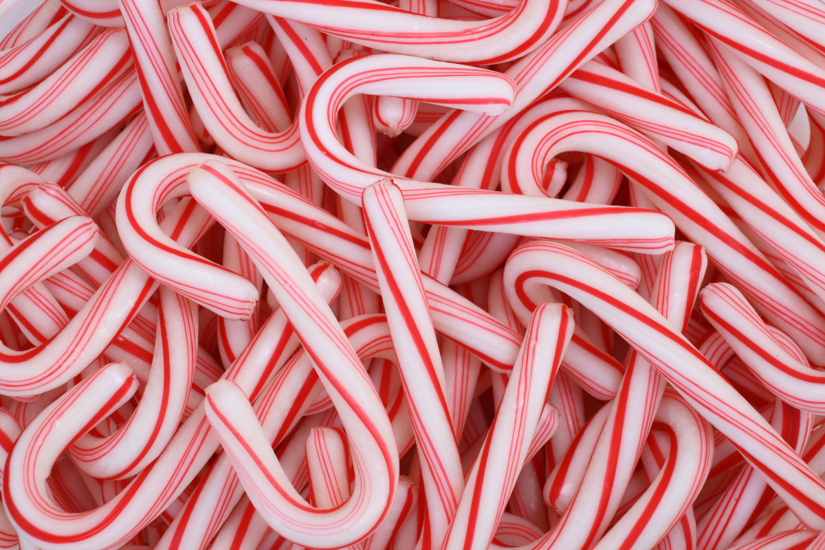 Christmas Candy Canes
 Principal bans candy canes says ‘J shape’ stands for Jesus