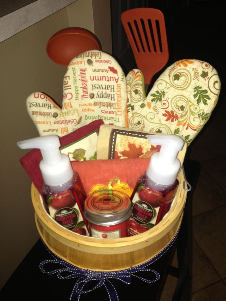 Christmas Gift Basket Ideas Pinterest
 Pin by Gorette Bernardino on My creativity