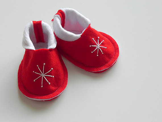 Christmas Gifts For Newborn Baby
 The best first Christmas and holiday t ideas for babies