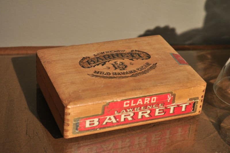 Cigar Box DIY
 How to Make Your Own DIY Cigar Box