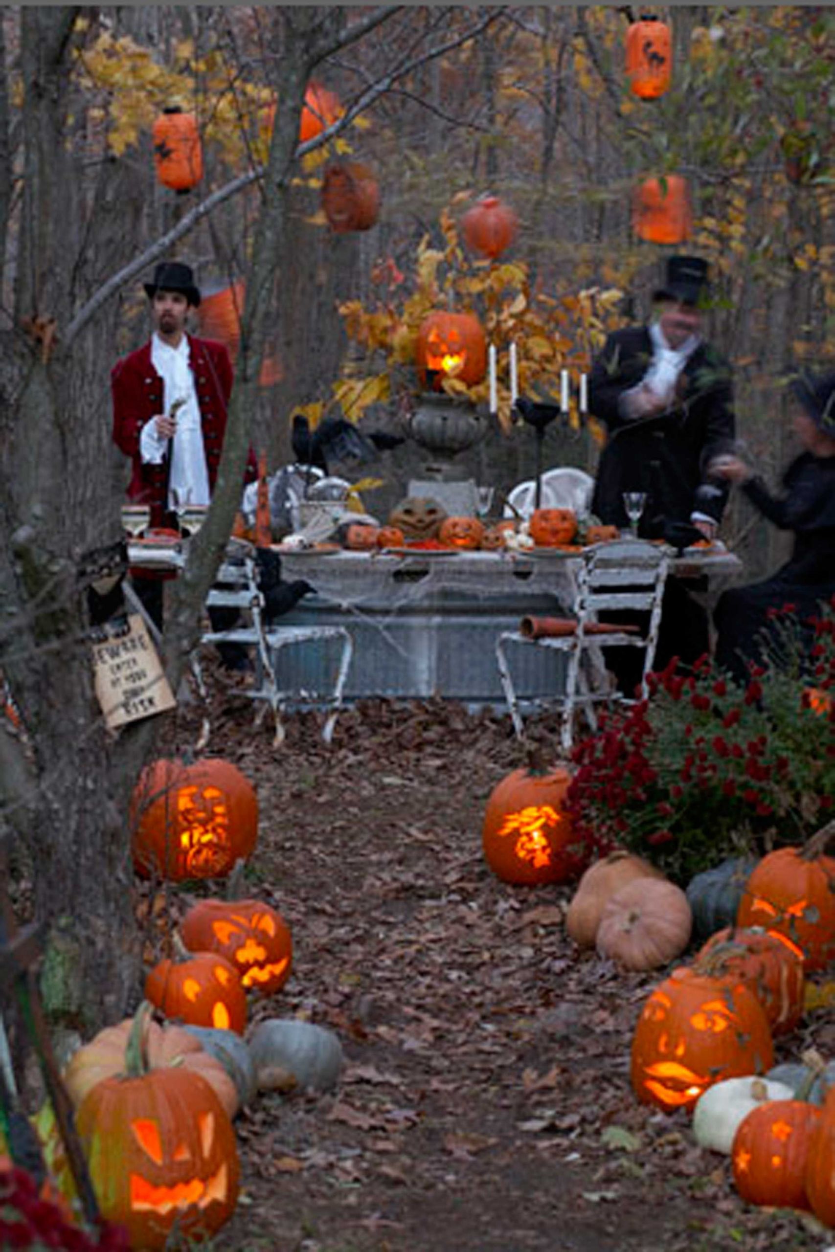 Classic Halloween Party Ideas
 Have a Scary Good Time at Your Halloween Party With These