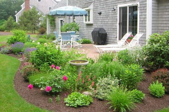Concrete Patio Landscaping
 15 Landscaping Ideas Around Patio and Paved Areas
