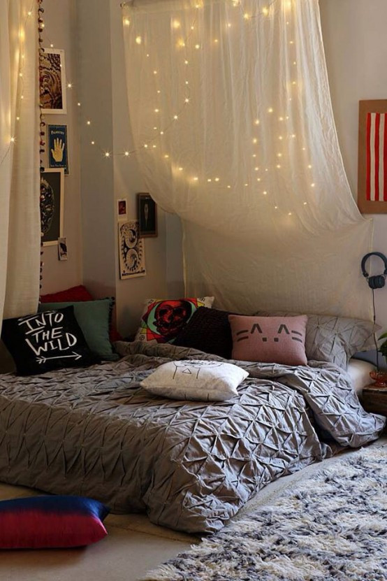 Cool Bedroom Lighting Ideas
 How To Use String Lights For Your Bedroom 32 Ideas DigsDigs