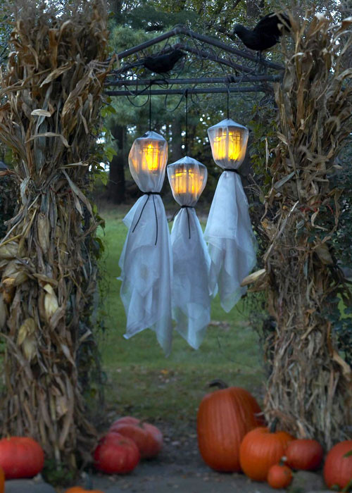 Cool DIY Halloween Decorations
 125 Cool Outdoor Halloween Decorating Ideas DigsDigs