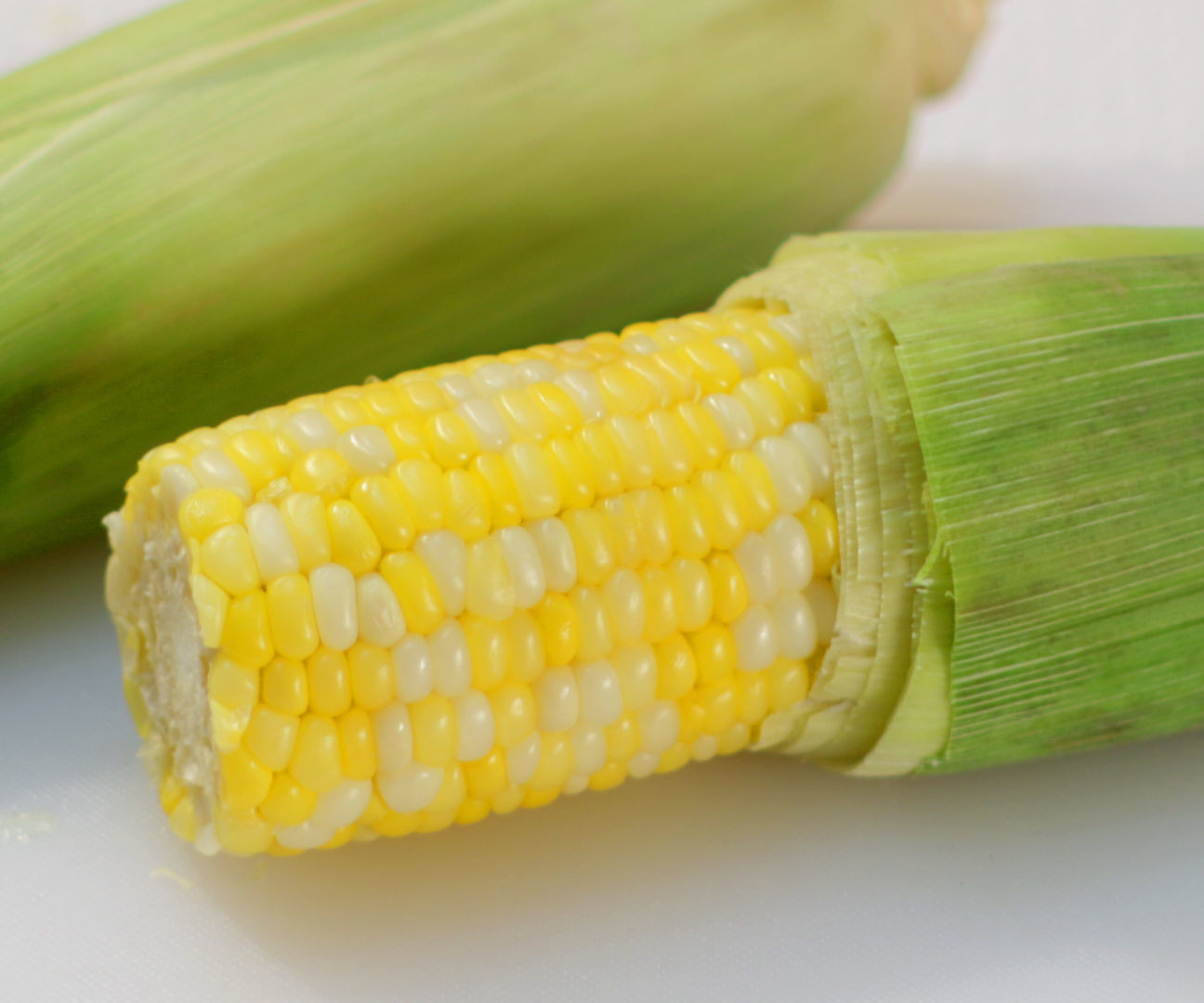 Corn On The Cob In Microwave
 Microwave Corn on the Cob No Shucking No Silks No Fuss