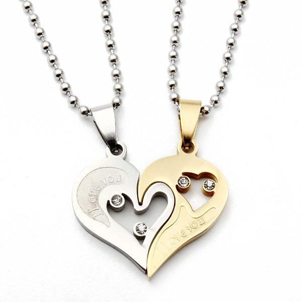 Couple Heart Necklace
 Personalized Cute Couple Necklaces and Bracelets From