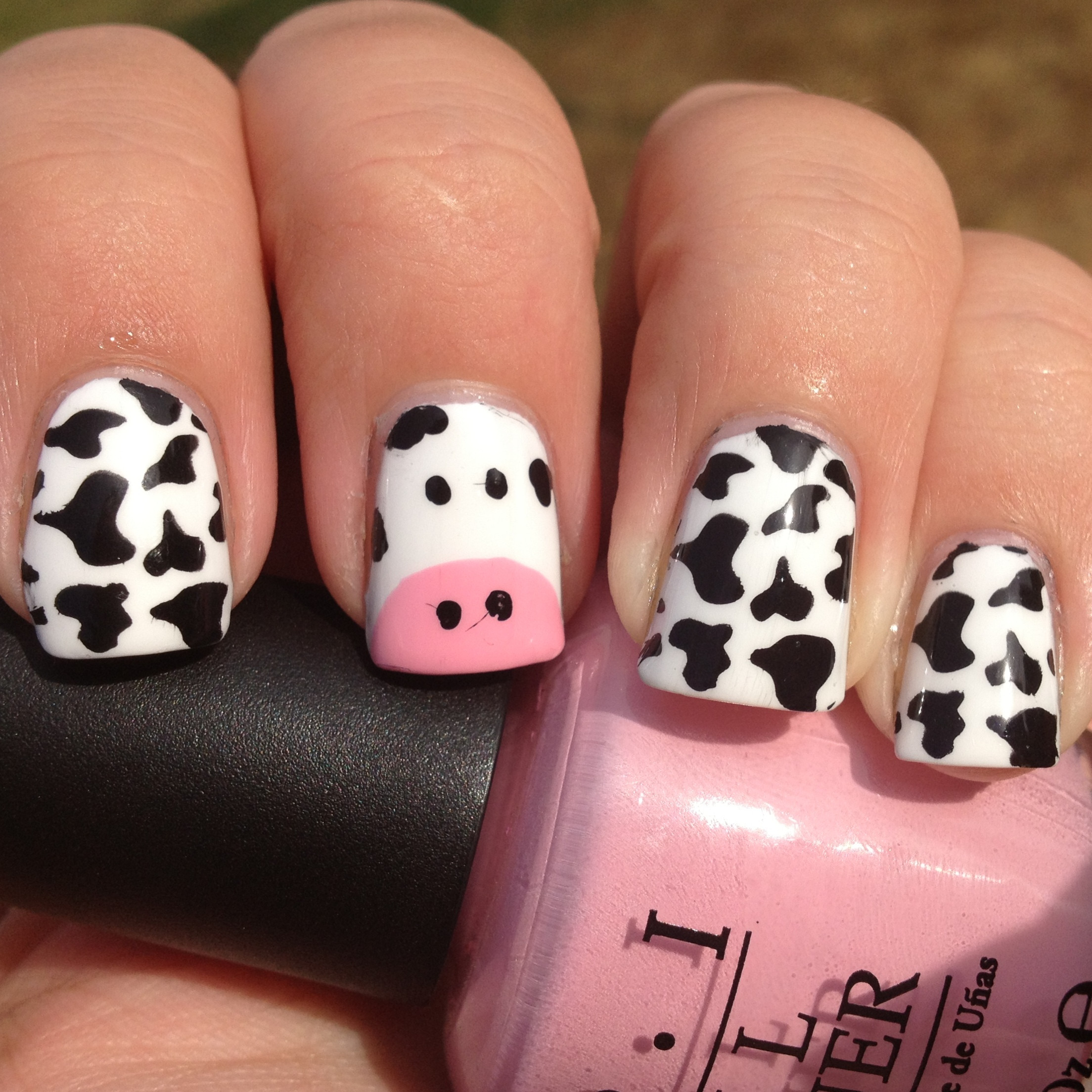Cow Nail Art
 31 Inspired Days of Nail Art Day 8 Black and White