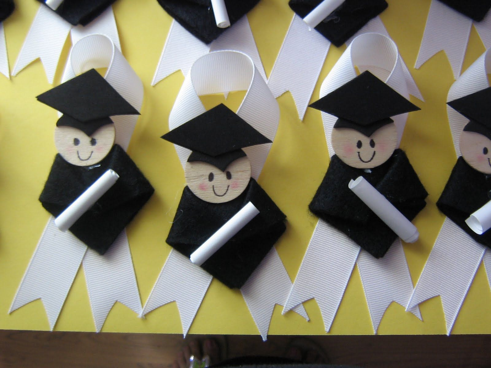Crafty Graduation Party Ideas
 Graduation Pins for Moms to wear at Kindergarten or