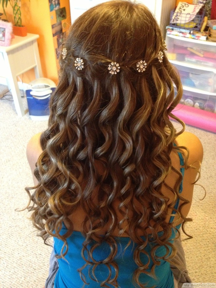 Curled Prom Hairstyles
 25 Amazing Curly Prom Hairstyles Ideas Elle Hairstyles