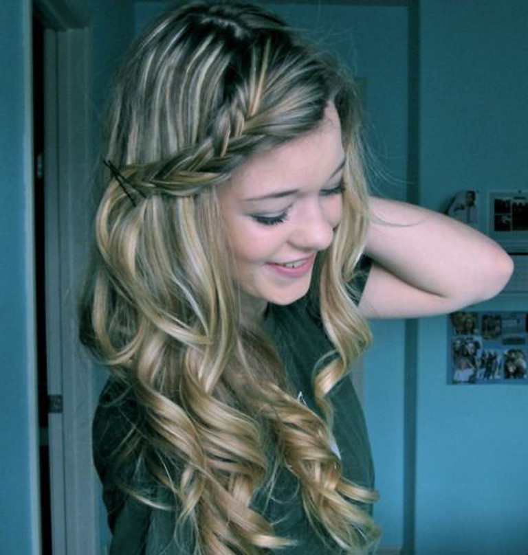Cute Easy Curly Hairstyles
 56 Cute Hairstyles For The Girly Girl In You