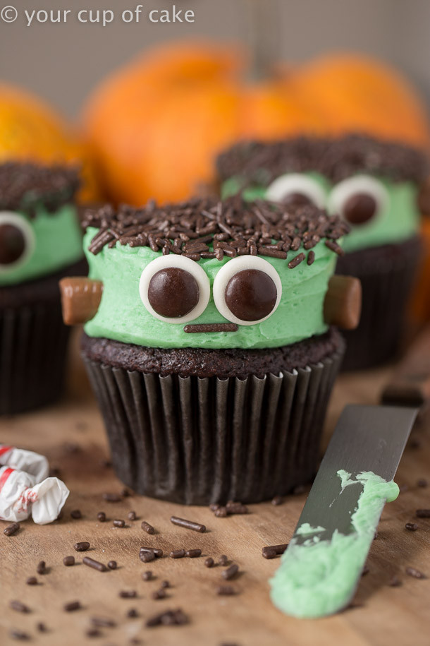 Cute Halloween Cupcakes
 Halloween Oreo Spider Cupcakes Easy Spooky Spiders Your