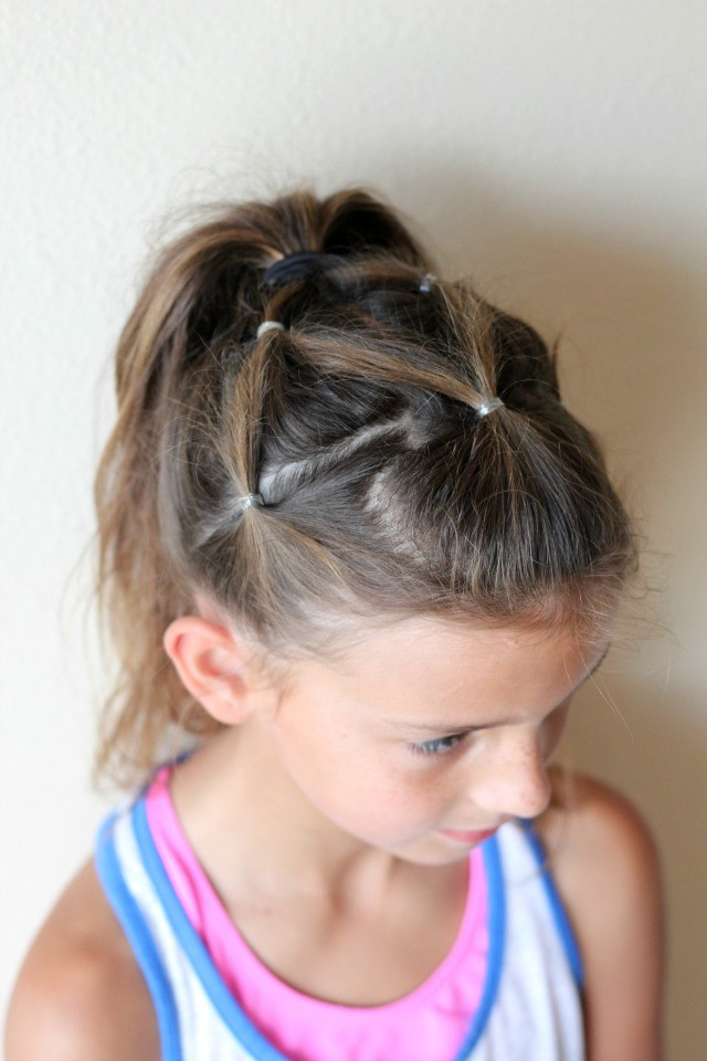 Cute Ponytail Hairstyles For Little Girls
 10 Cute Little Girl Hairstyles Ma Nouvelle Mode