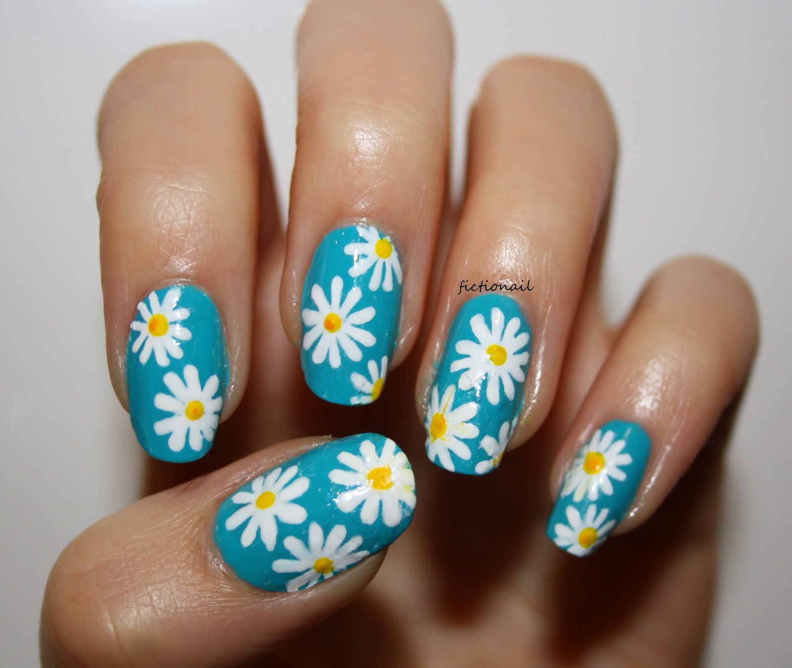Daisy Nail Designs
 Spring Daisy Nails