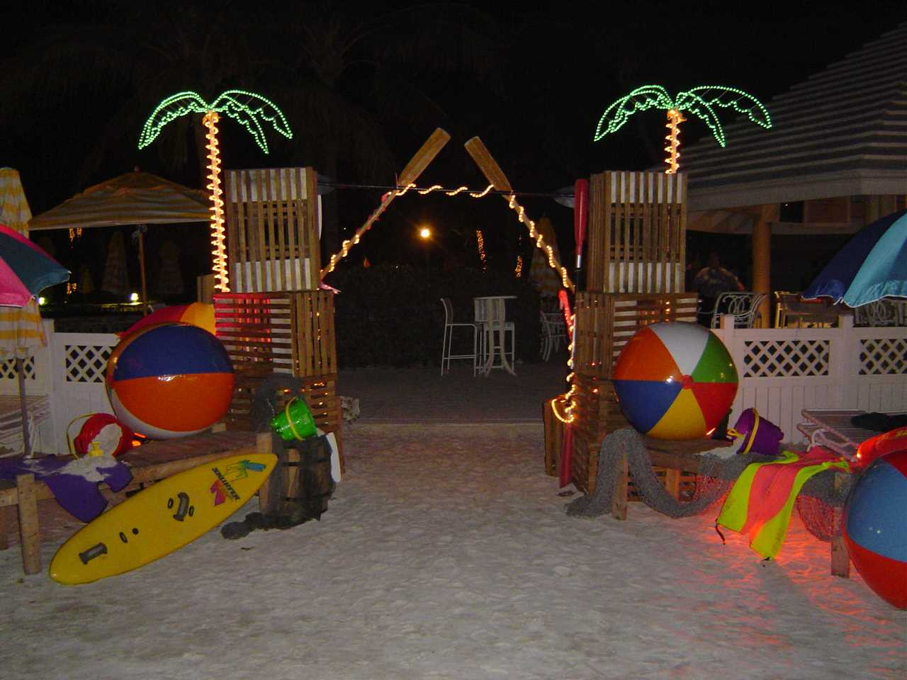 Decorating Ideas For Beach Party
 Theme Parties