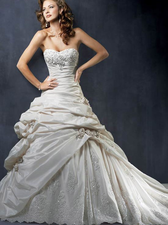 Designer Wedding Dresses
 kim kardashian married Dubai Fashion Designer Wedding Dresses