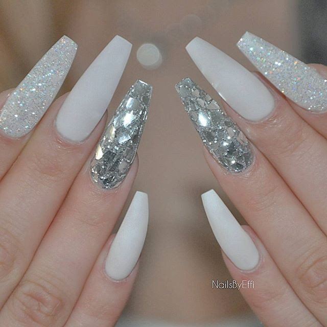 Diamond Glitter Nails
 Matte White with Diamond and Silver Flakes♥♥♥ gel