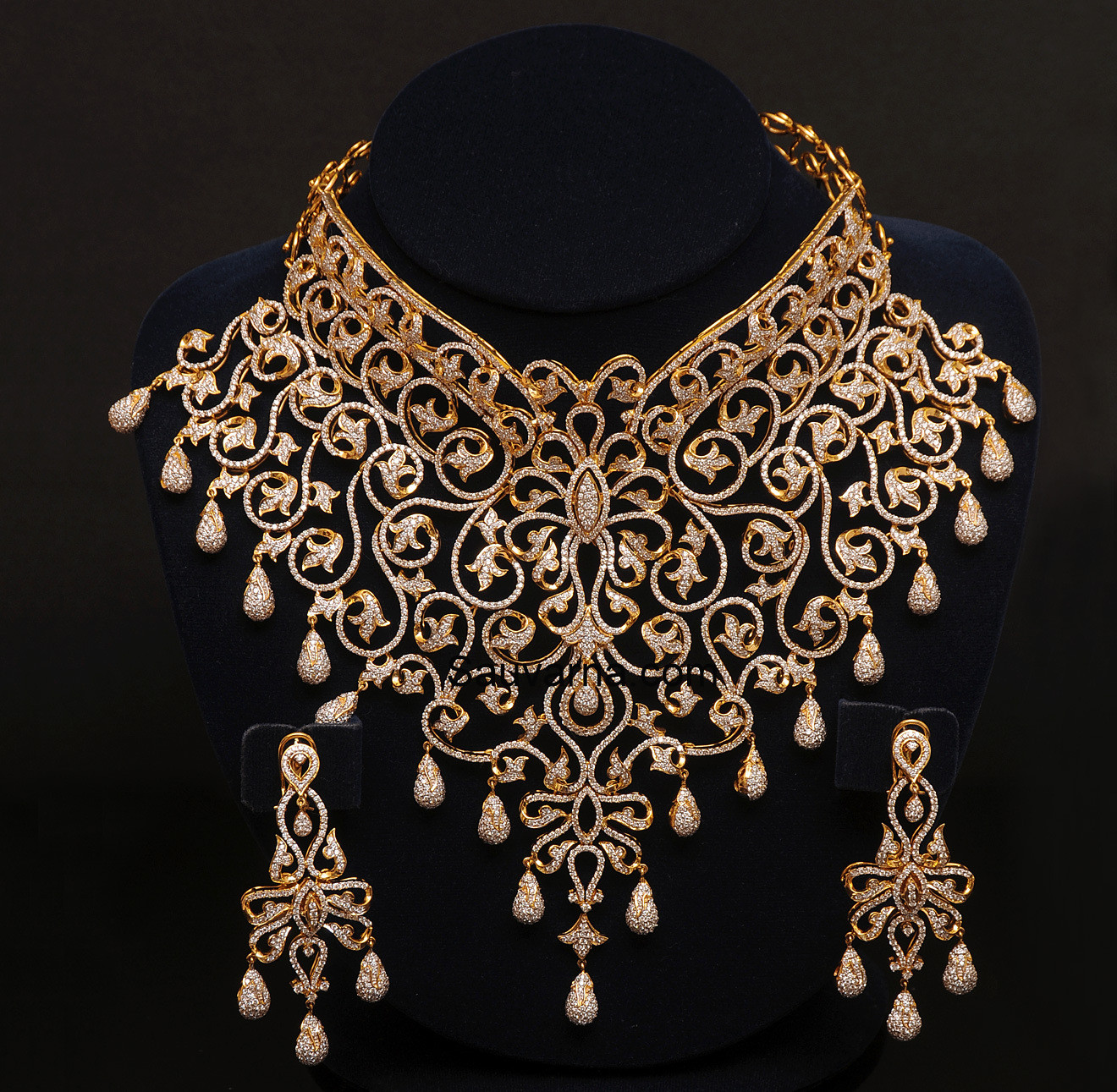 Diamond Necklace India
 Diamond Neck lace