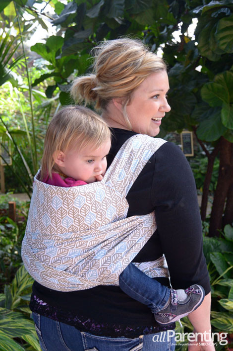 DIY Baby Carriers
 How to make a DIY baby carrier from a tablecloth