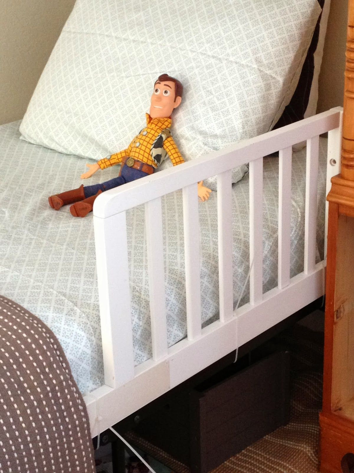 DIY Bed Rail For Toddler
 Diy safety rail for a toddler bed in 2019