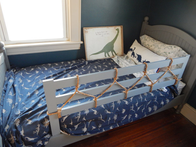 DIY Bed Rail For Toddler
 7 DIY Bed Rails for Toddler Cool DIYs