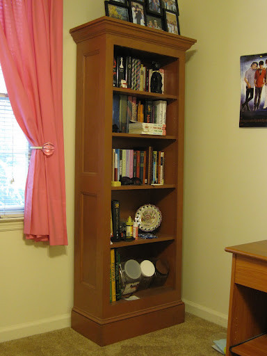 DIY Bookcases Plan
 Free Woodworking Plan You Can Build a Painted Bookcase