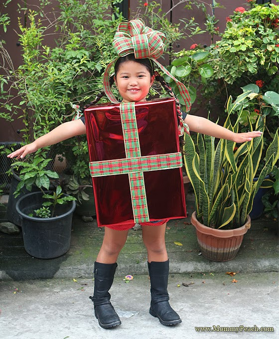 DIY Christmas Costumes
 DIY Christmas Present Costume Mommy Peach