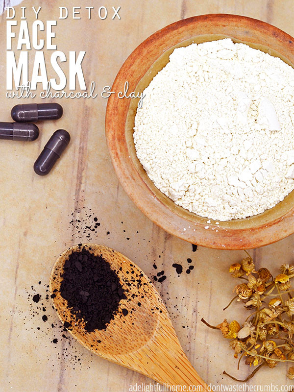 DIY Detox Mask
 Simple DIY Detox Face Mask with Charcoal and Clay