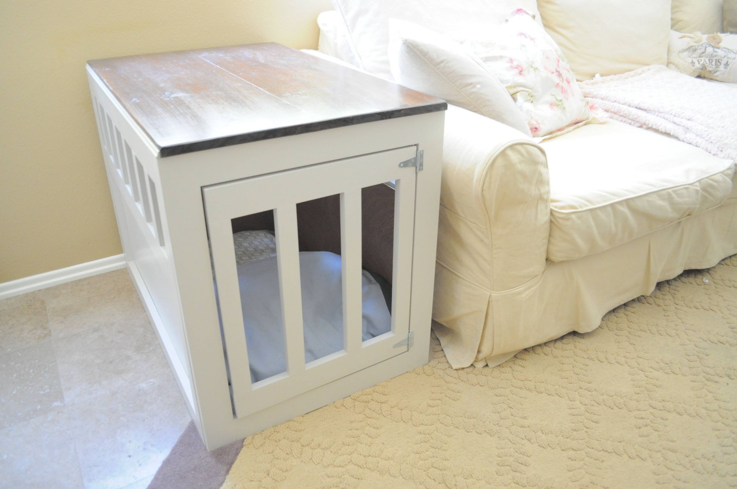 DIY Dog Crate Table
 Every Dog Owner Should Learn These 20 DIY Pet Projects