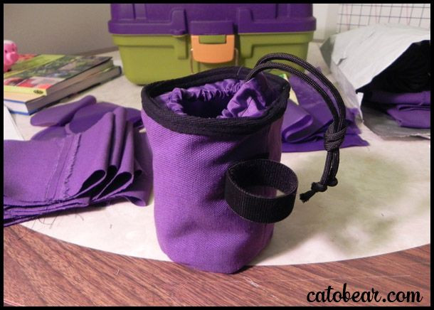DIY Dog Treat Pouch
 This is the how to description for how I made dog bait