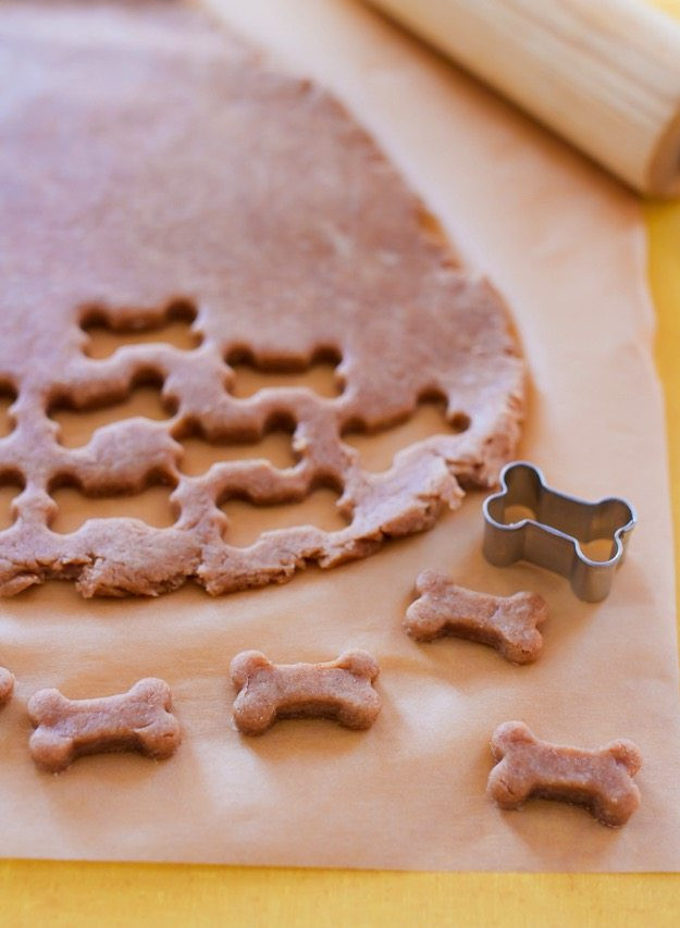 DIY Dog Treat Recipes
 Homemade Peanut Butter Dog Treats