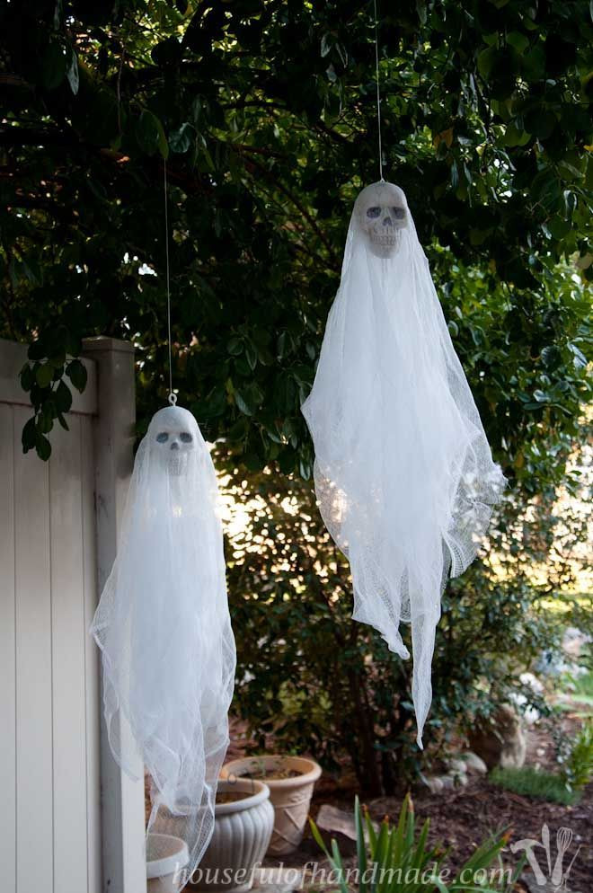 DIY Halloween Decorations Outdoor Scary
 Easy $3 Spooky Skull Ghosts DIY
