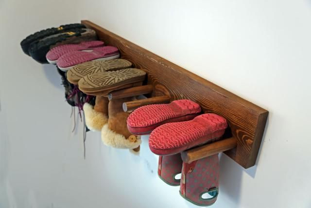 DIY Hanging Shoe Rack
 5 DIY Boot and Shoe Racks for Small Entryways