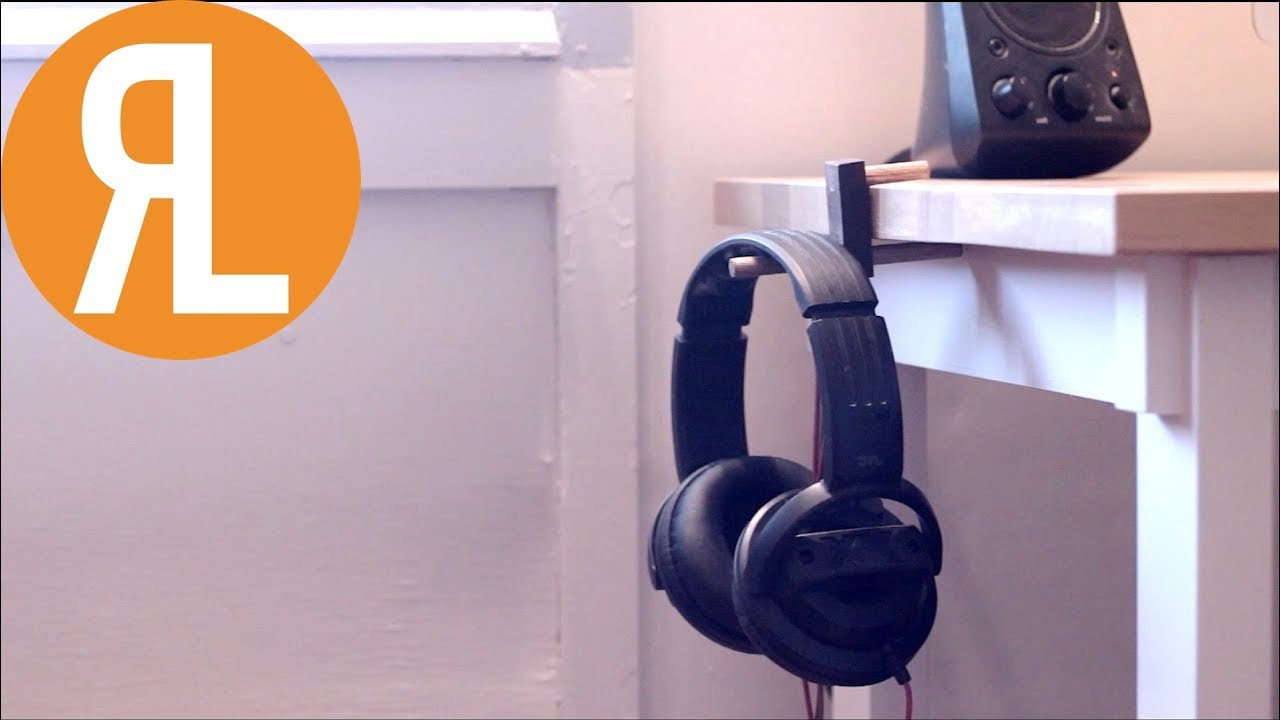 DIY Headphone Organizer
 DIY Simple Headphone Holder